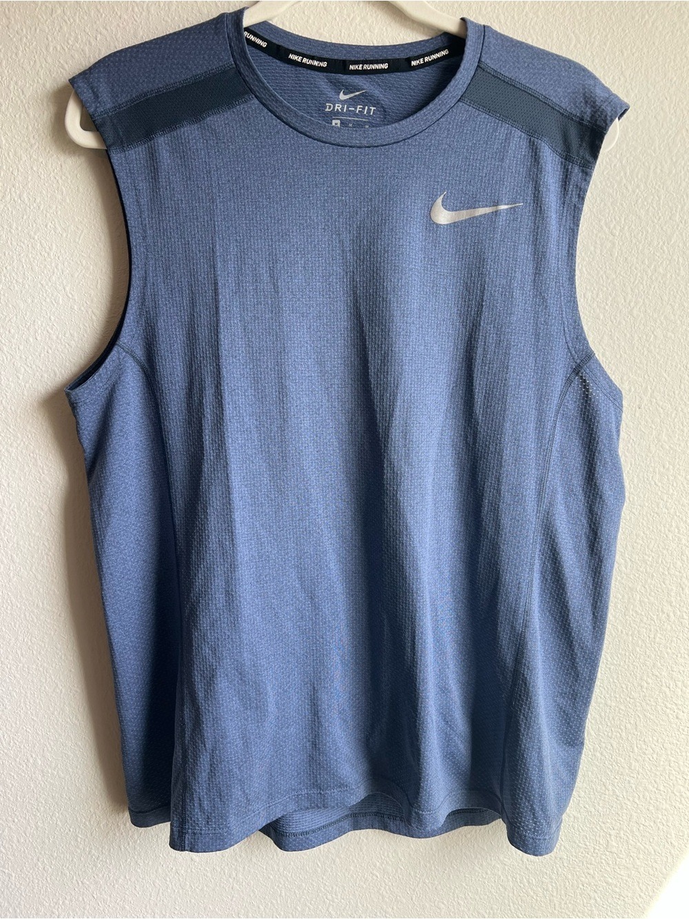 Nike Mens Size M Blue Dri-FIT Sleeveless Training Tank Athletic Workout Shirt